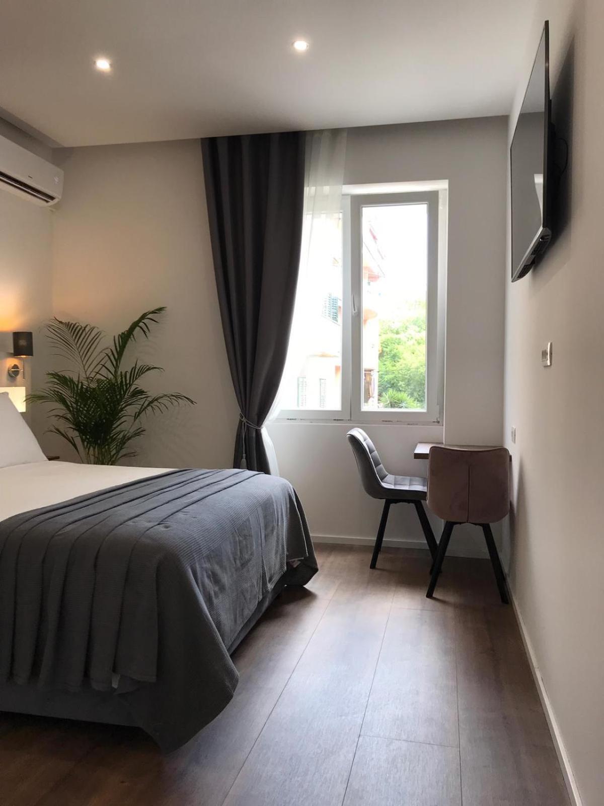 Antares Luxury Rooms 2 Split Exterior photo